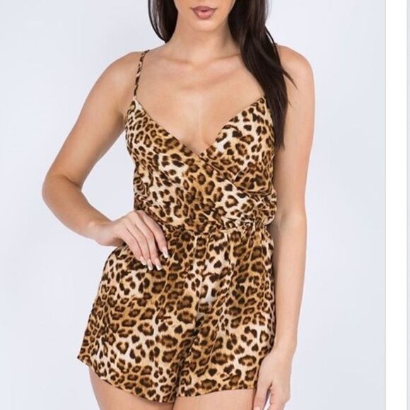 Sexy Leopard pajama romper. NWT - Picture 1 of 6